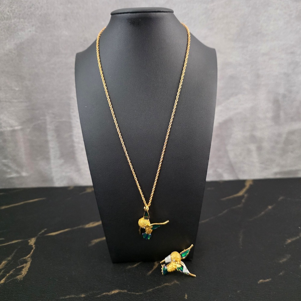 Vintage Gold Tone Hummingbird Necklace/Brooch Set Green Blue Enamel Jewelry Set